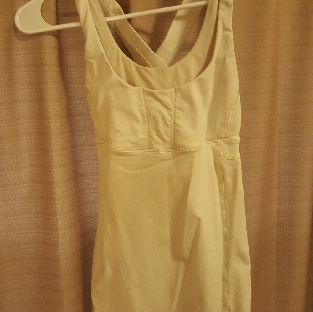 lululemon Run: Stuff Your Bra Tank II White